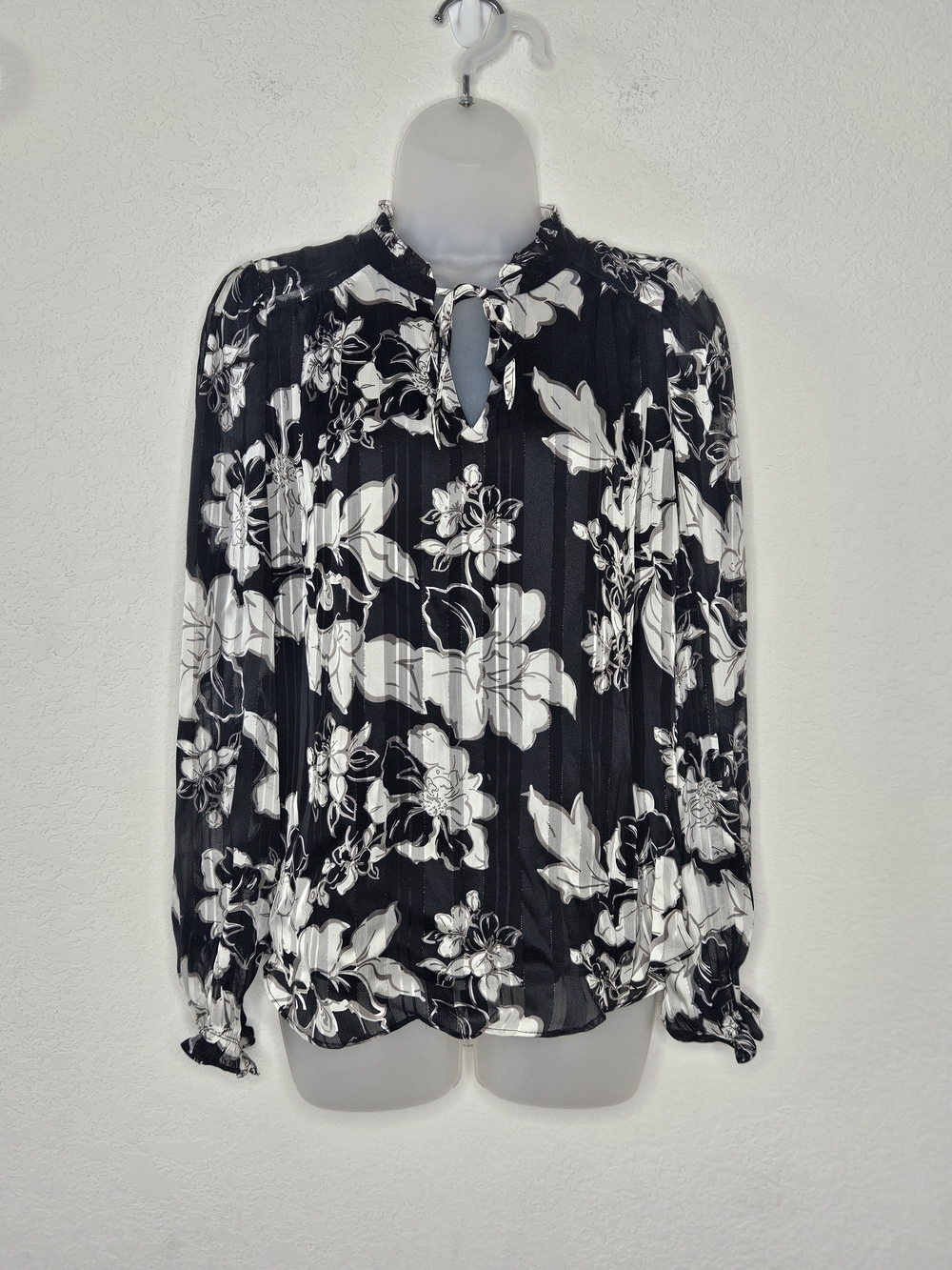 Joie Black White Floral Metallic Sheer Tie Neck Blouse Boho Feminine Romantic M